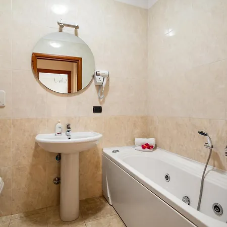 Apartment Giramondo Luxefierairport