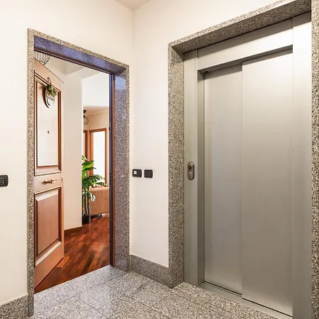 Apartment Giramondo Luxefierairport