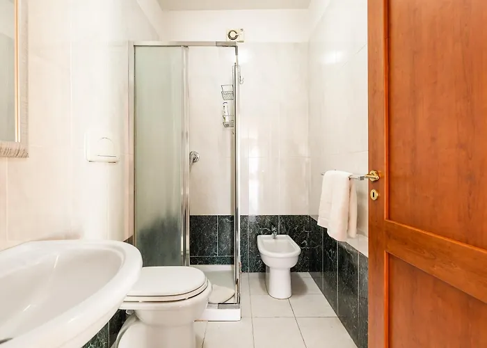 Giramondo Luxefierairport شقة