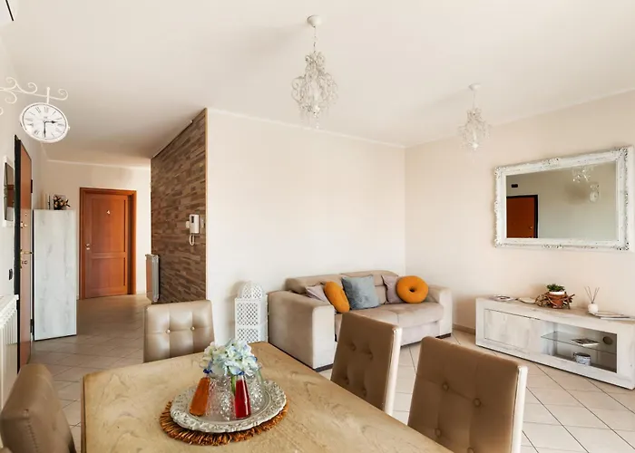 Giramondo Luxefierairport فيوميتشينو