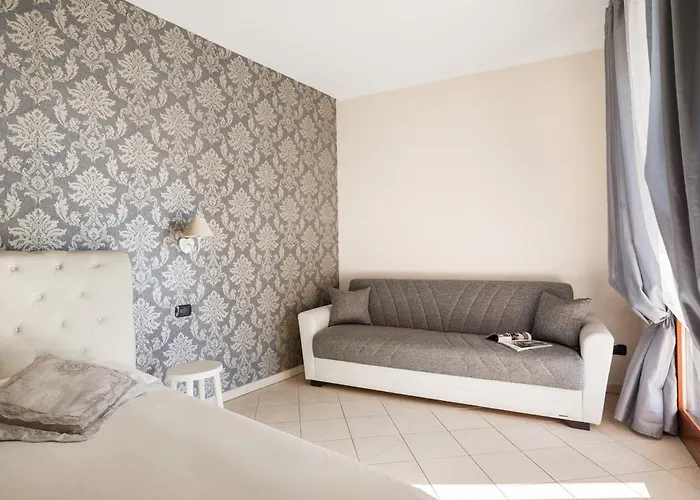 Giramondo Luxefierairport فيوميتشينو